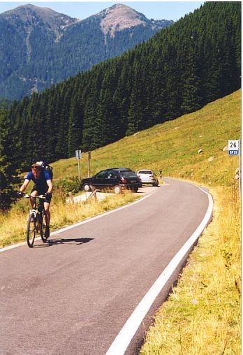 Auffahrt zum Passo Manghen (2047 m)