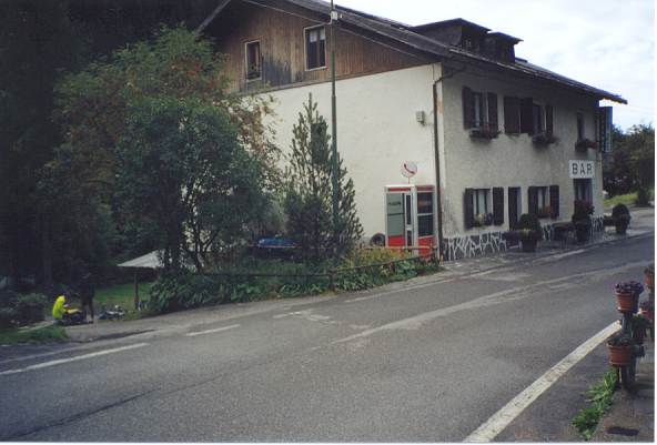 Albergo Stella Alpina in Val Dorizzo (1183 m) Albergo Stella Alpina in Val Dorizzo (1183 m)