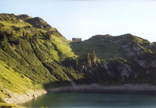 Der Formarinsee und die Freiburger H&uuml;tte