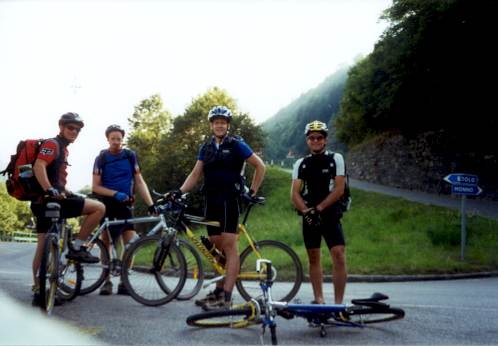 Abfahrt vom Passo della Foppa (1852 m) auf der Fahrt nach Edolo (699 m)