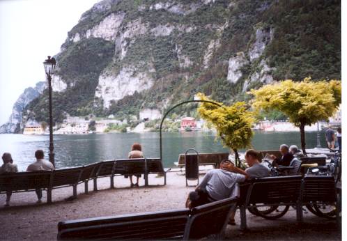 Abhängen in Riva Abhängen in Riva