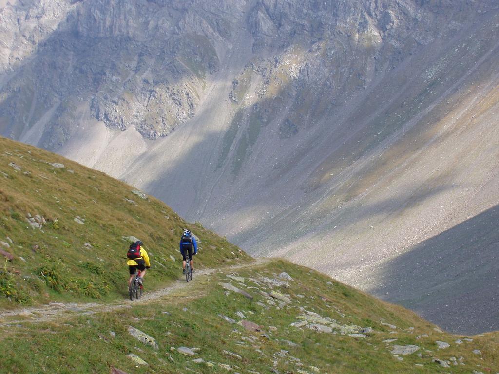 Trailabfahrt im Val Montozzo Trailabfahrt im Val Montozzo