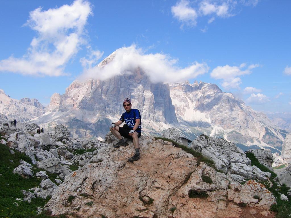 An der Rifugio Averau mit Tofanenim Hintergrund