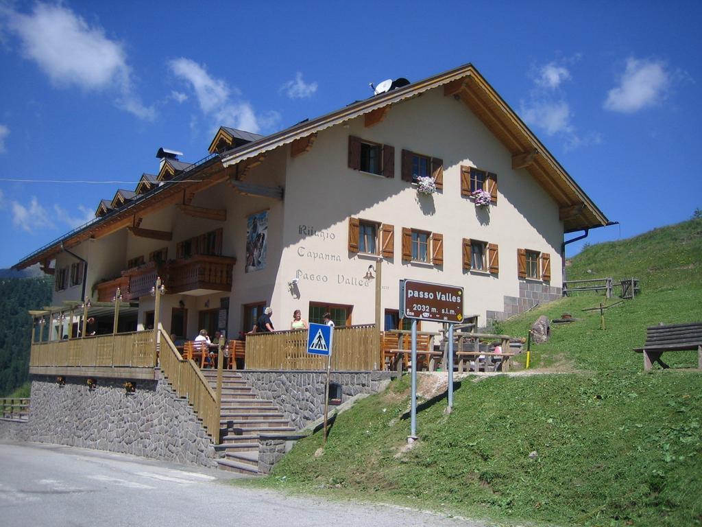 Am Passo Valles (2032m) Am Passo Valles (2032m)