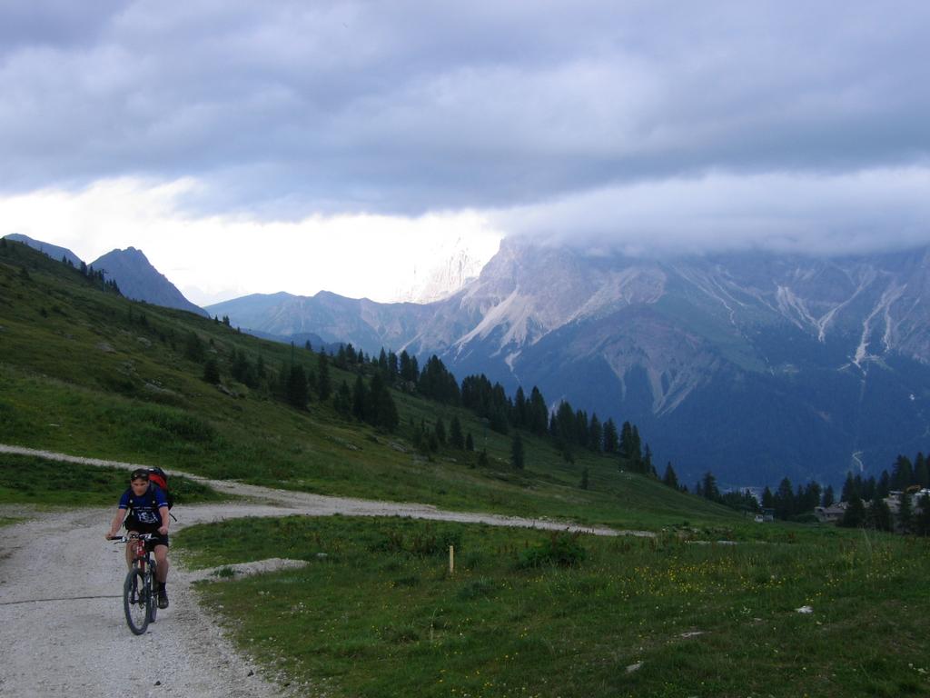 Auffahrt zur Malga Tognola (1988m)