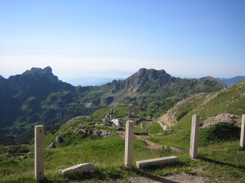 Pasubio: Blick zurück zum Arco Romano