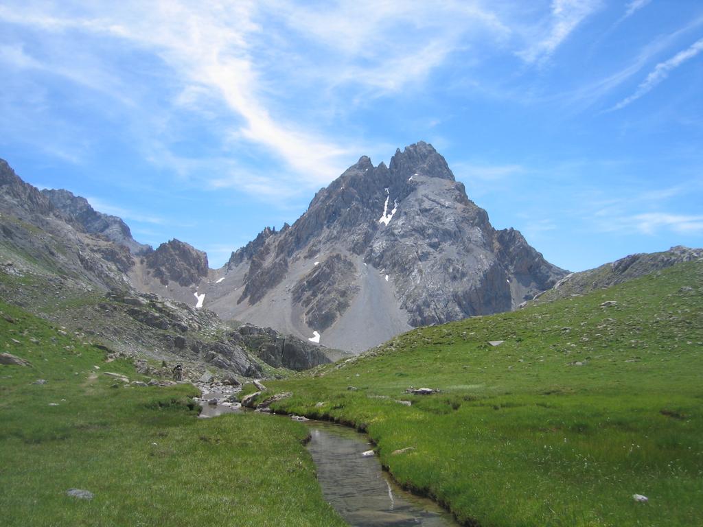 Blick zum Mont Sautron (3166m) Blick zum Mont Sautron (3166m)