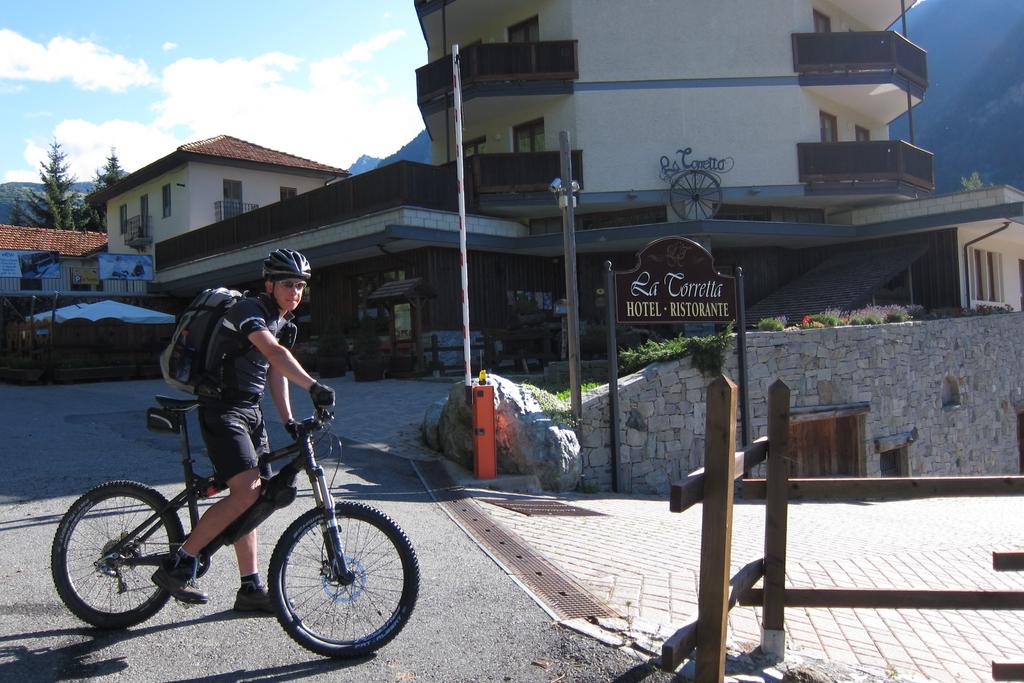 Hotel La Torretta in Challand-St.Anselme (1100m) Hotel La Torretta in Challand-St.Anselme (1100m)