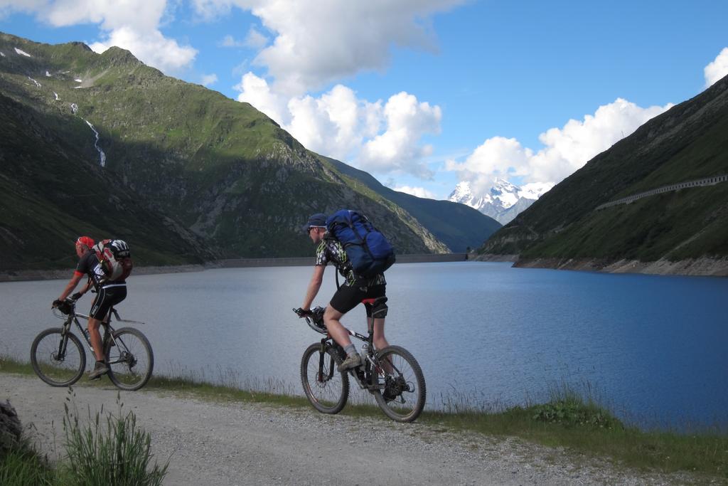 Lai da Sontga-Maria am Lukmanier Pass