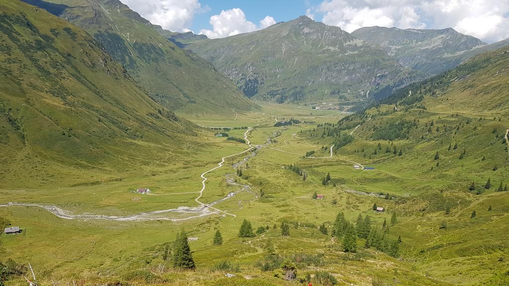 Blick zurück ins Naßfelder Hochtal Blick zurück ins Naßfelder Hochtal