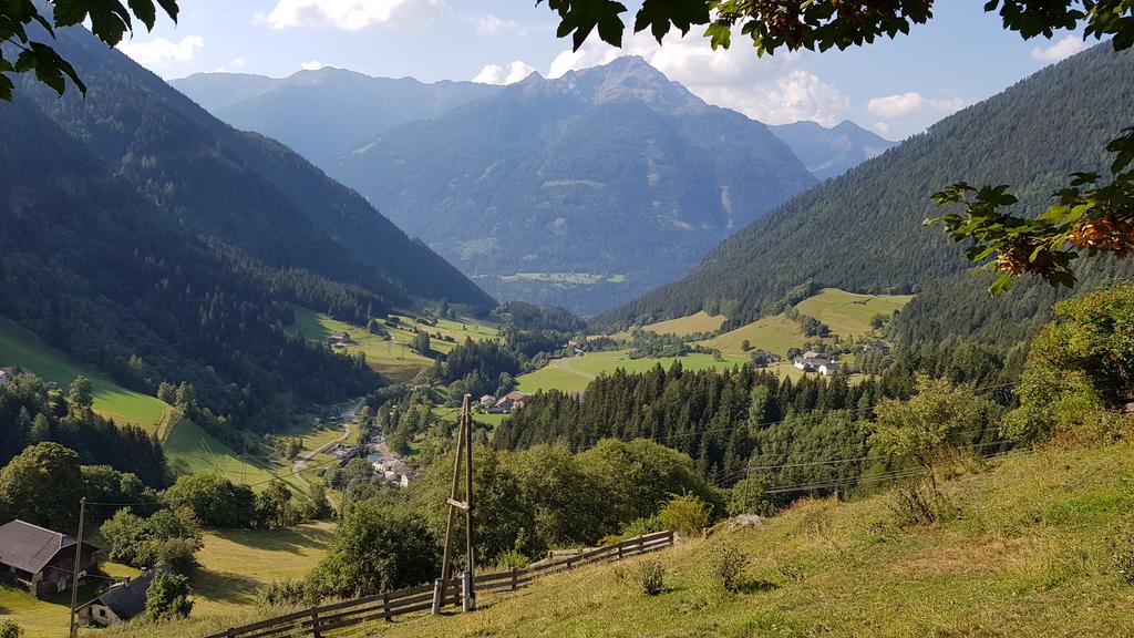 Blick in Richtung Mölltal und Polinik (2784m)