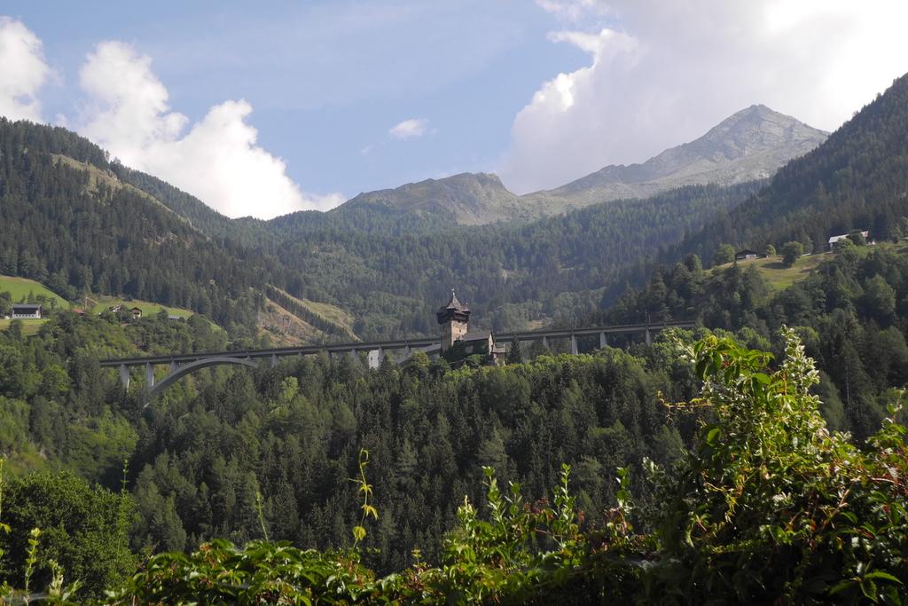 Weniger alte Bahntrasse