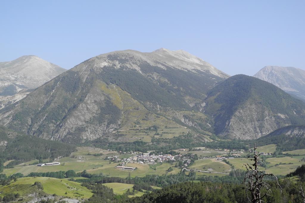 Blick zurück nach Thorame Basse Blick zurück nach Thorame Basse