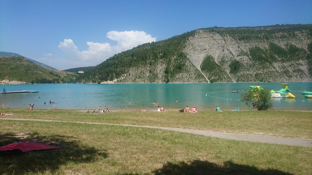 Badepause am Lac de Castillon Badepause am Lac de Castillon