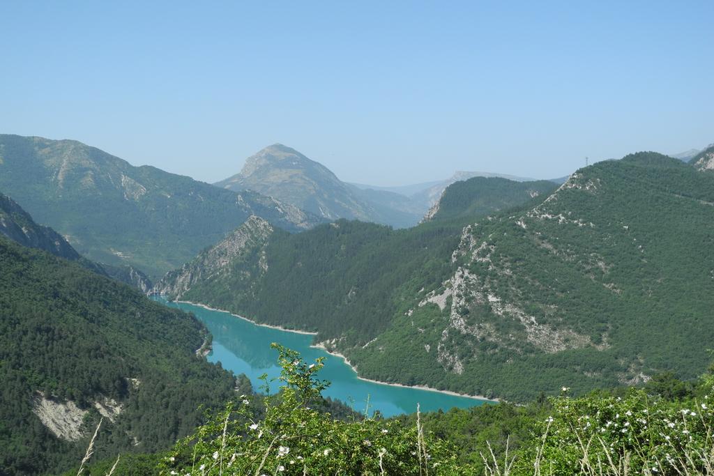 Retenue de Chaudanne (791m) von oben Retenue de Chaudanne (791m) von oben