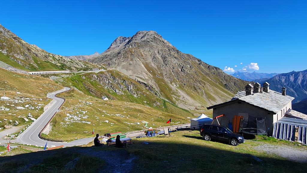 Baou (2360m) mit Passstraße