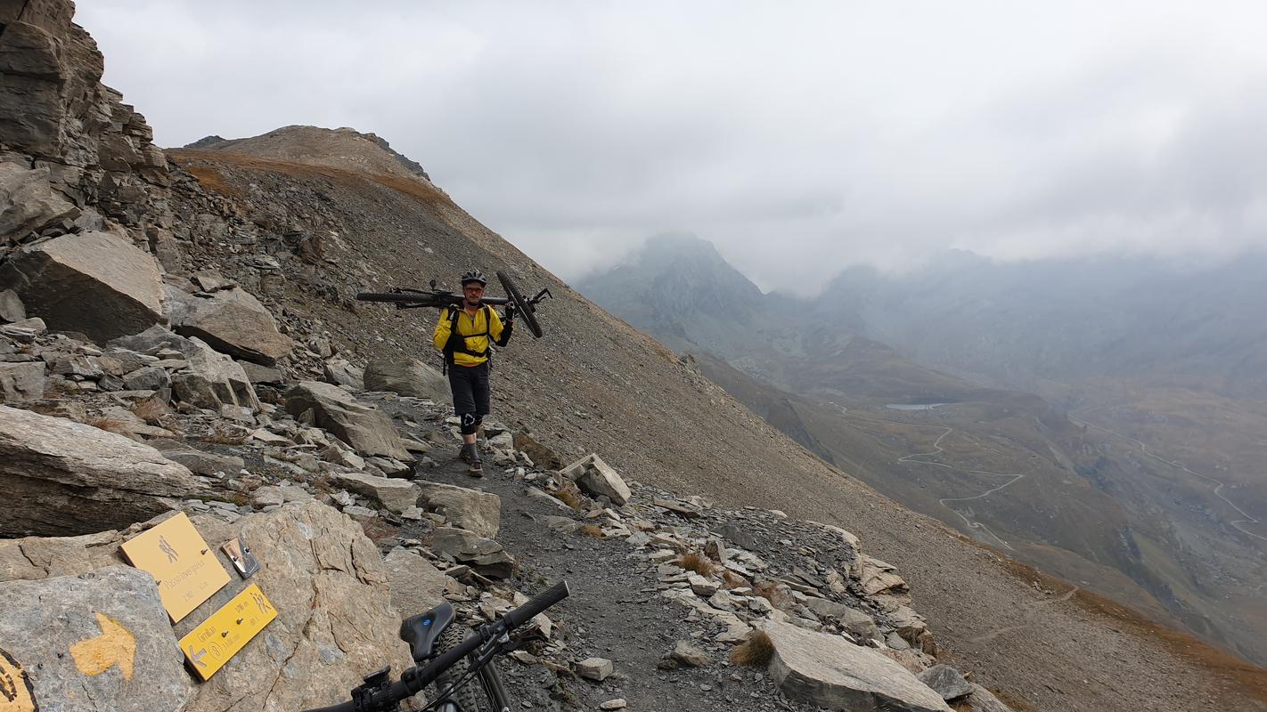 Ankunft am Passo dell' Invergneux (2902m)