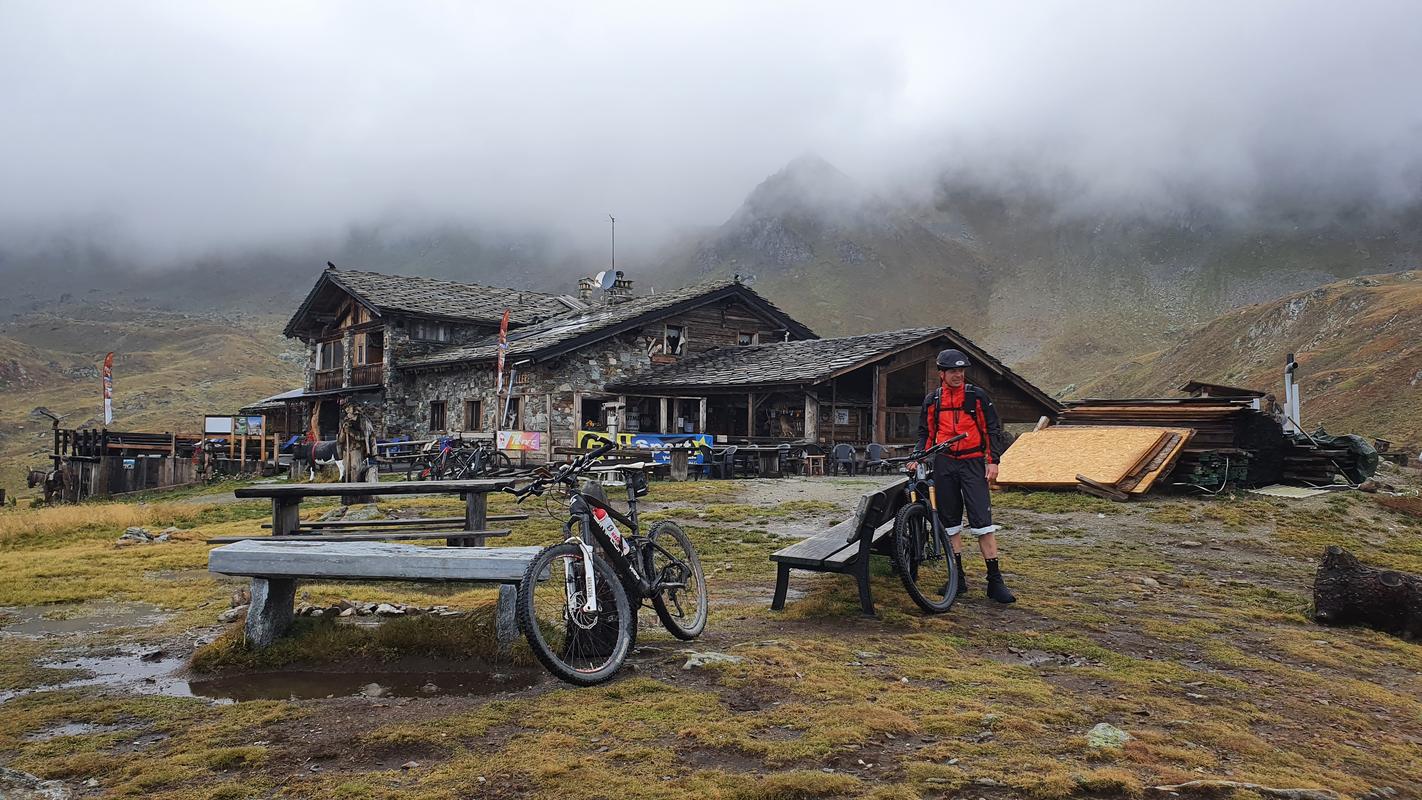 Rifugio Fallère (2370m)