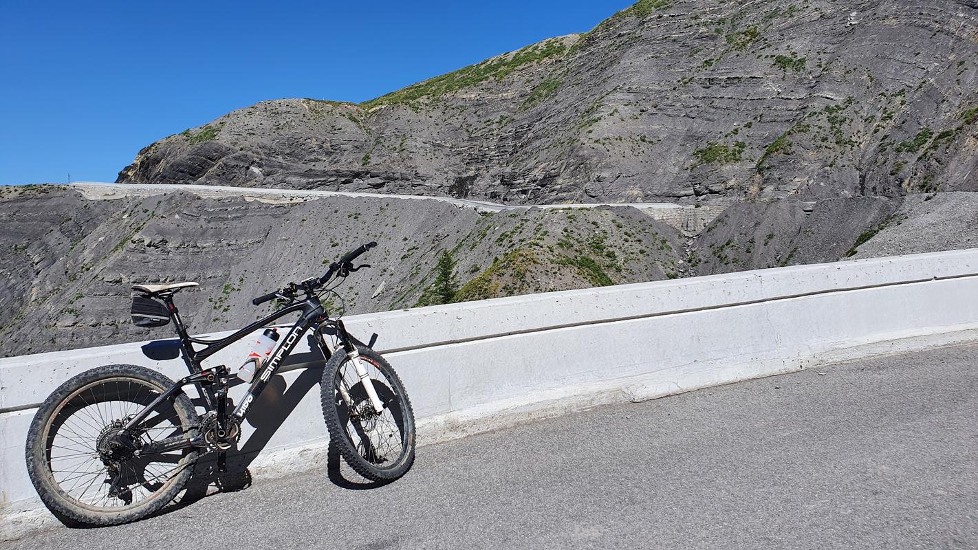 Straße zum Col de Champs (1)