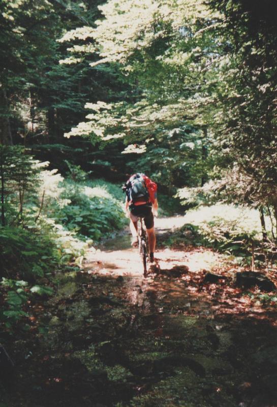 Total verschlammter Wanderweg E5. Total verschlammter Wanderweg E5.