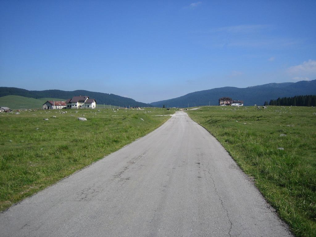 Hochebene bei der Malga Marcesina Hochebene bei der Malga Marcesina