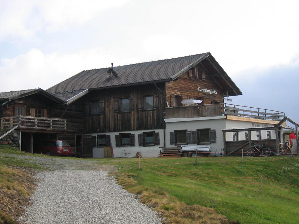 Maurer Berghütte (2130m) Maurer Berghütte (2130m)