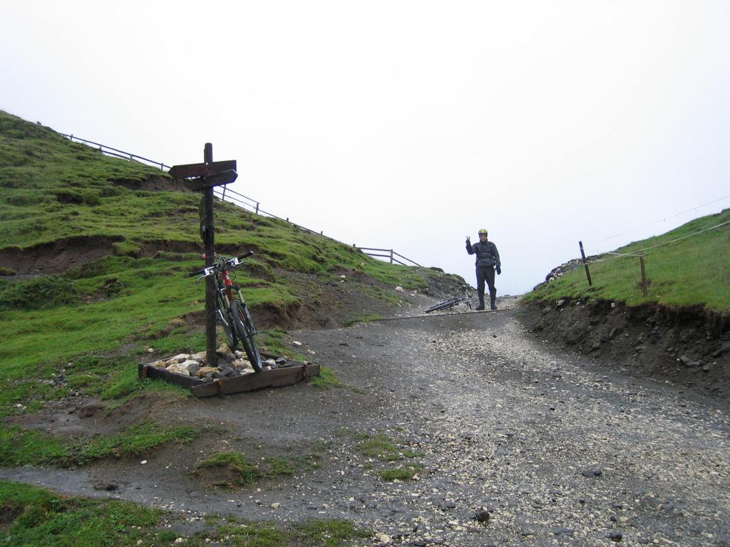 Eisiger Regen am Passo Duron (2168)