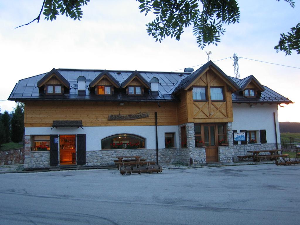 Rifugio Alpino Marcesina (1319m)