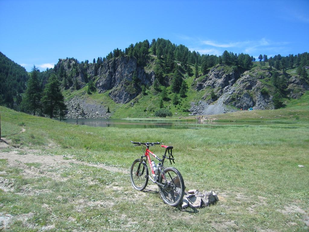 Lago Nero (2014m) Lago Nero (2014m)