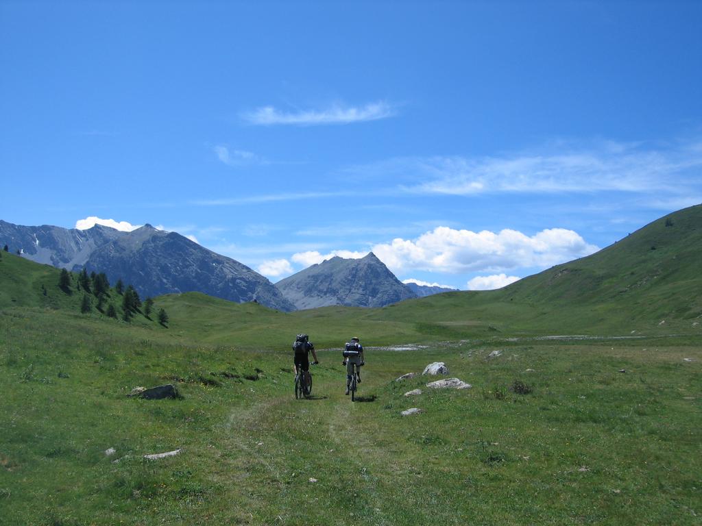 Ankunft am Col Bousson (2162m)