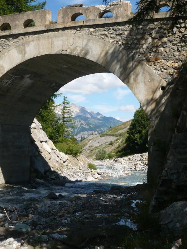 Brücke bei Ruilles (1653m) Brücke bei Ruilles (1653m)