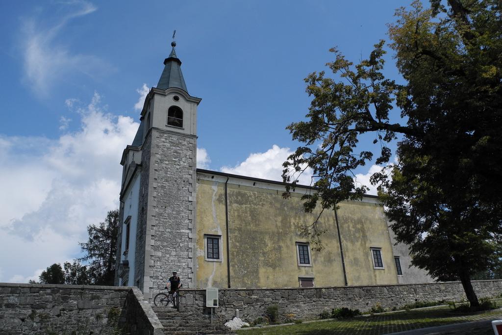 Bei Lig: Cerkev Marijino Celje (Church of the Virgin Mary Celje) (670m) Bei Lig: Cerkev Marijino Celje (Church of the Virgin Mary Celje) (670m)