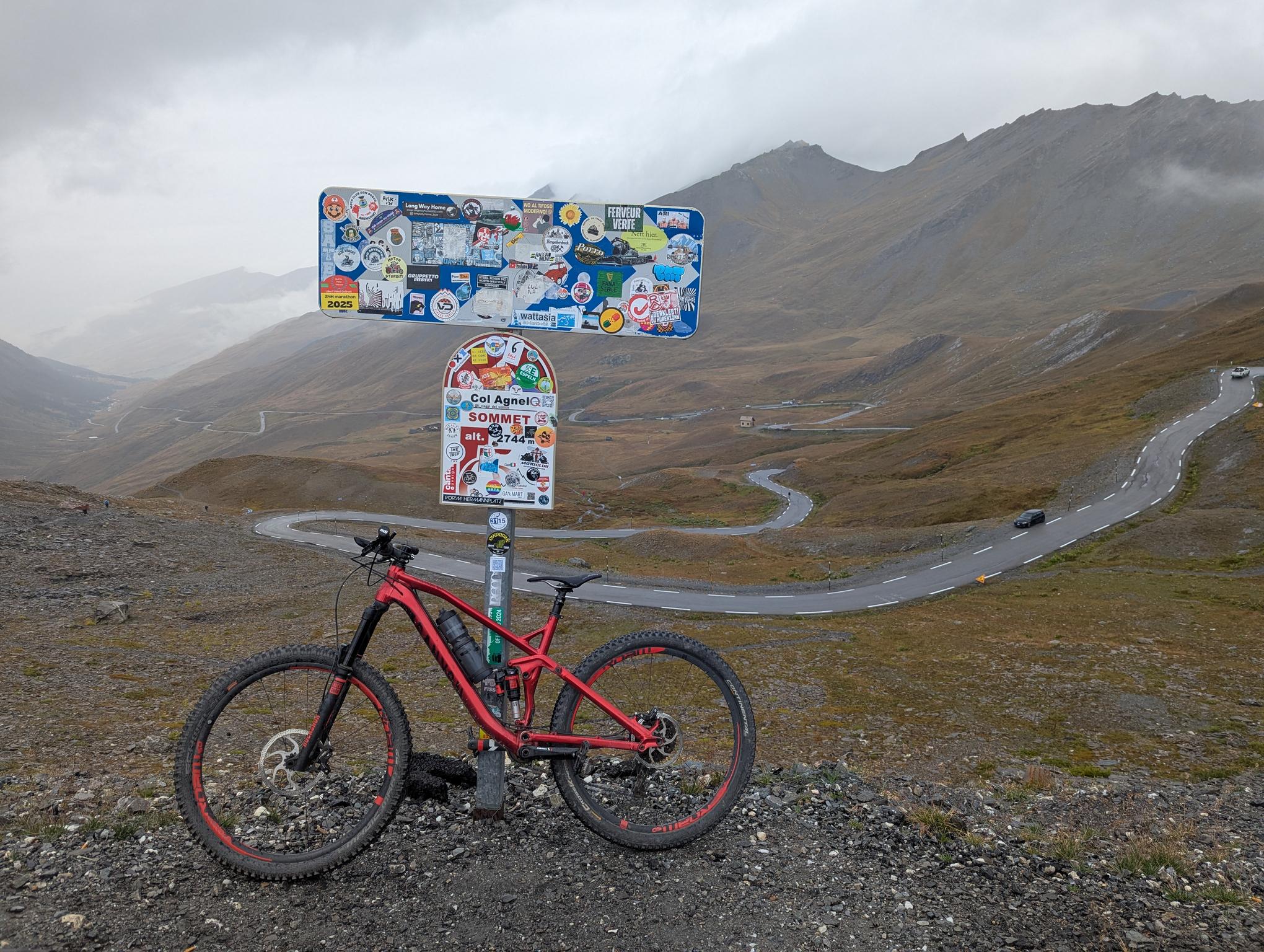 Colle dell'Agnello, Nordseite (2744#160;m) Colle dell'Agnello, Nordseite (2744#160;m)